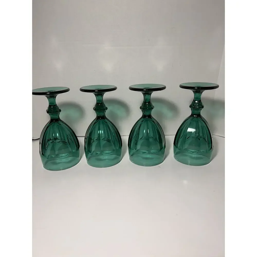 Set Of 4 Green Duratuff vintage Glasses